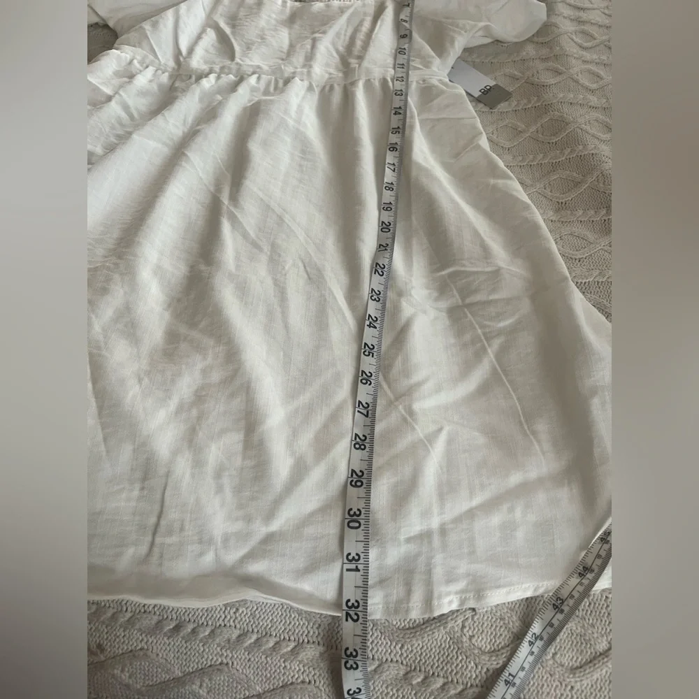 NEW! BP Brand White Rich
Balloon Sleeve Lined Mini Dress
Size Junior's medium - Picture 4 of 15